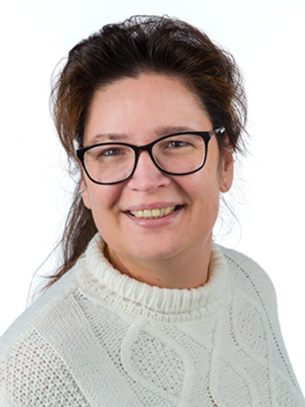 UKM | Mitarbeiterin Servicepunkt des UKM Labors | Claudia Susen