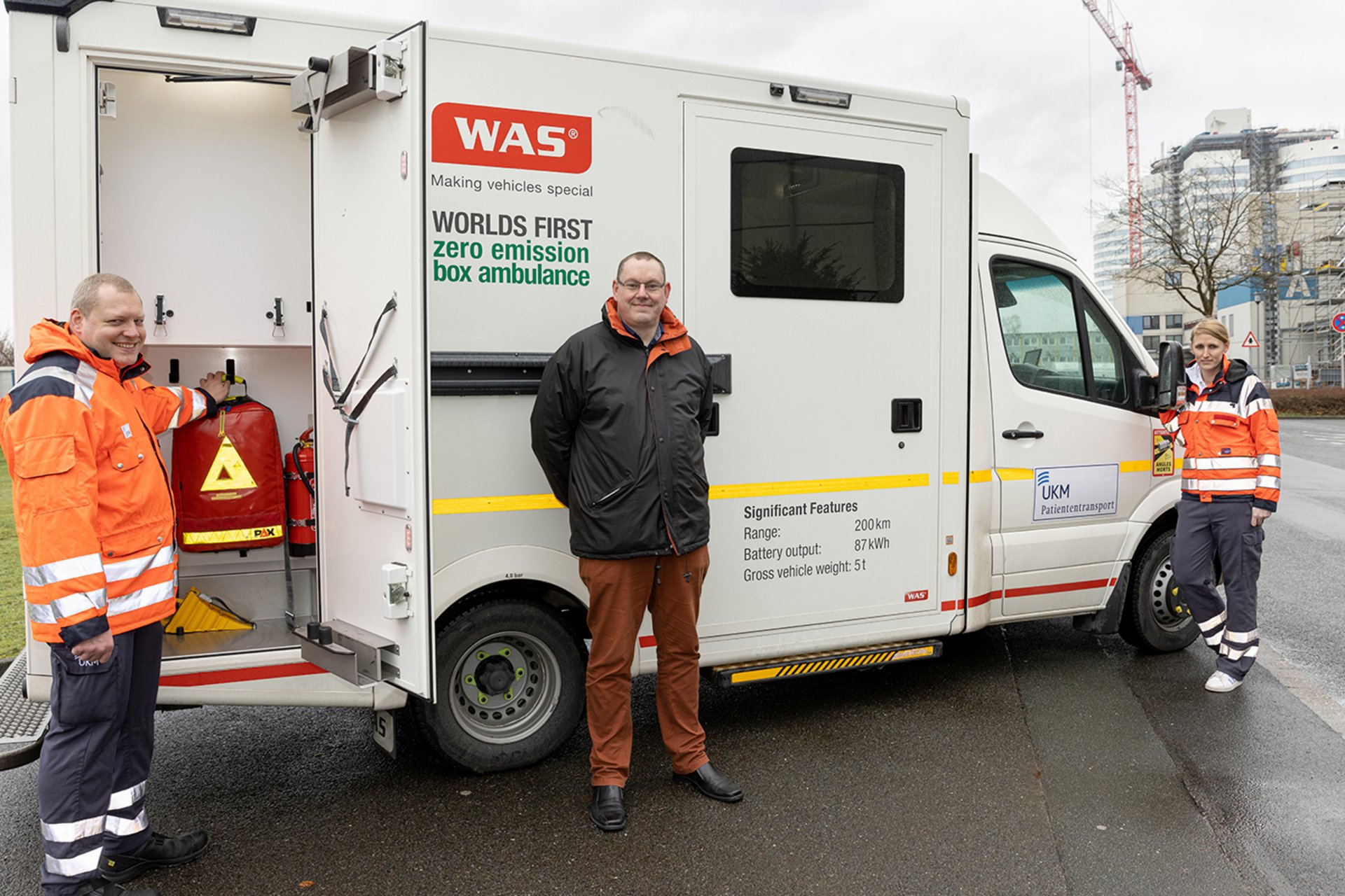 Umweltschutz im Patiententransport: UKM testet ersten vollelektrischen Rettungswagen