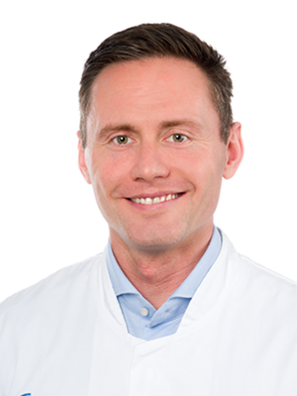 UKM | Ärztlicher Leiter im Zentrum für Endoprothetik und Sektionsleiter für Hüftendoprothetik | Dr. med. Jan Schwarze