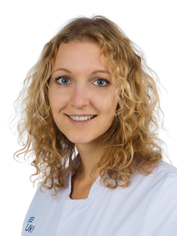 UKM | Assistenzärztin in der Kardiologie 1 | Carolin Bley
