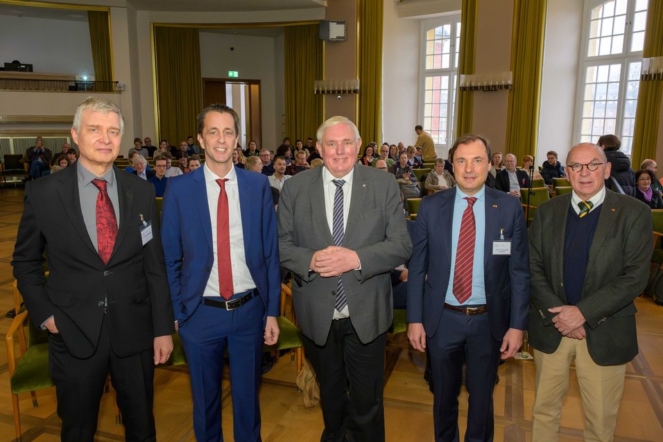 Von links nach rechts: Markus Wenning, Alexander Zarbock, Karl-Josef Laumann, Alex W. Friedrich und Hugo van Aken