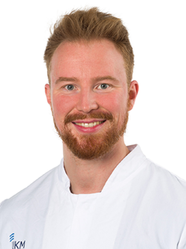 UKM | Arzt im UKM Labor | Tom Theiler