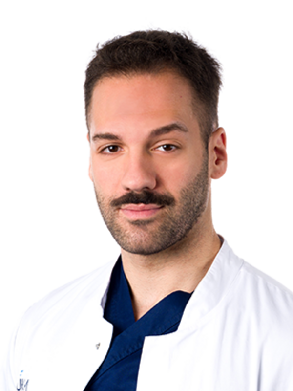 UKM | Med A | Ricardo Camiletti