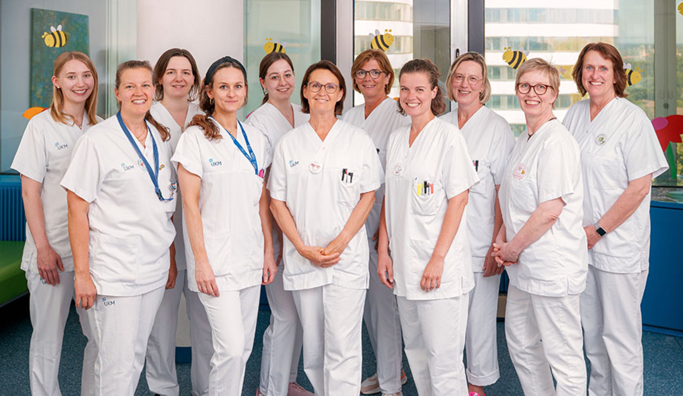 UKM Pädiatrische Hämatologie und Onkologie | Teamfoto der Pflegekräfte auf der Station 15AWest