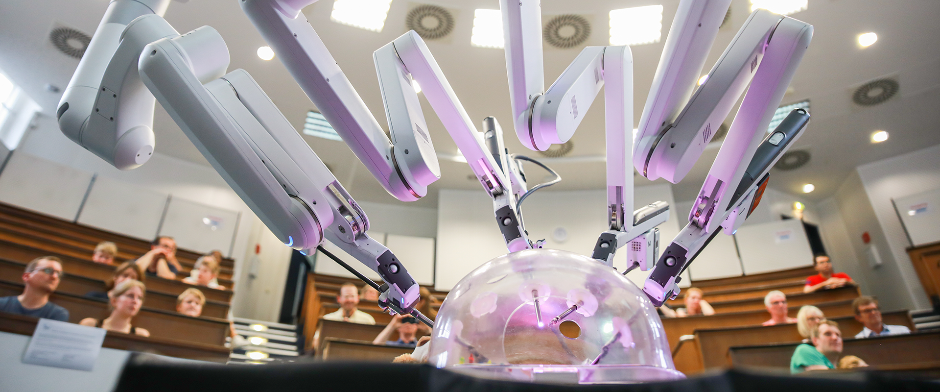 UKM Chirurgie | Lange Nacht der Robotik 2024