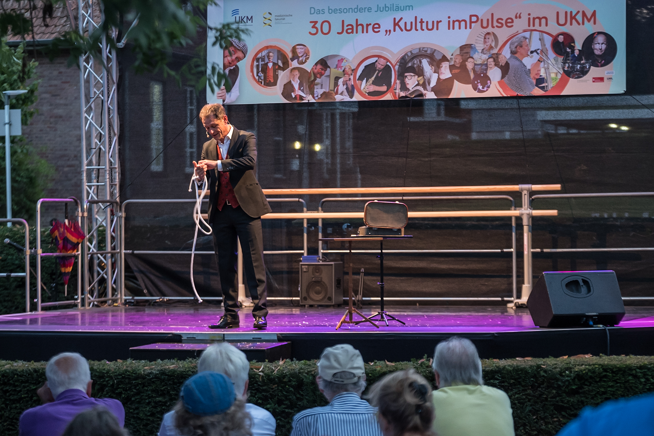 UKM Kultur | 30 Jahre Kultur im Krankenhaus | Burkhard Hase