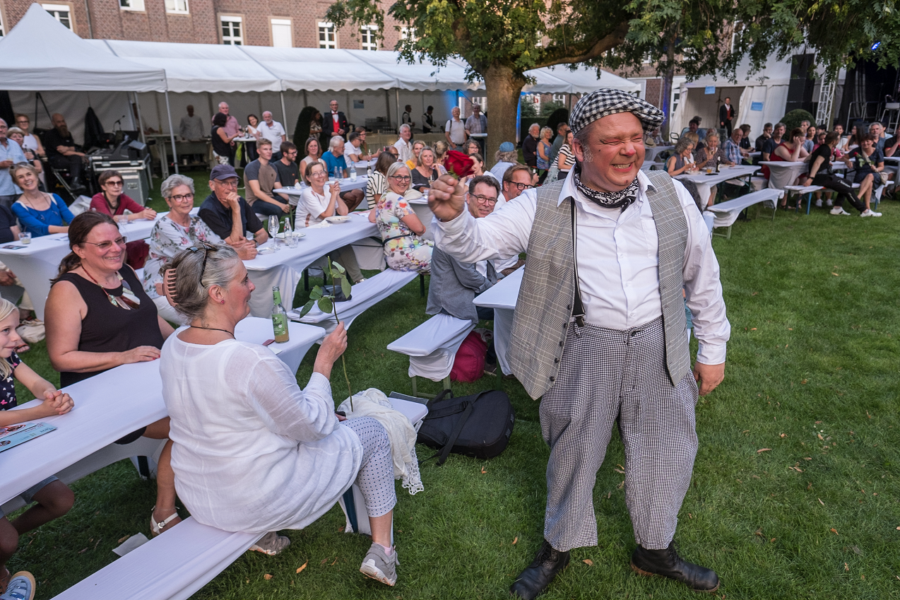 UKM Kultur | 30 Jahre Kultur im Krankenhaus | Clown Correggio