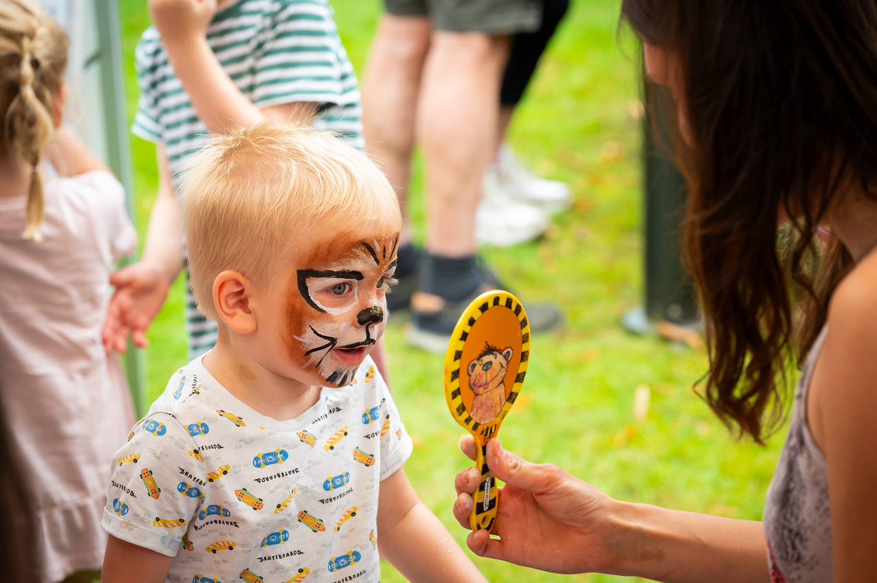 UKM Kinder- und Familiensommerfest 2023 | Kinderschminken